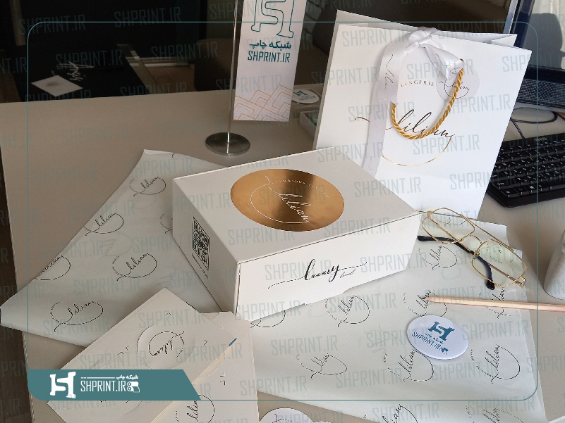 ساک دستی و جعبه کیبوردی مقوایی